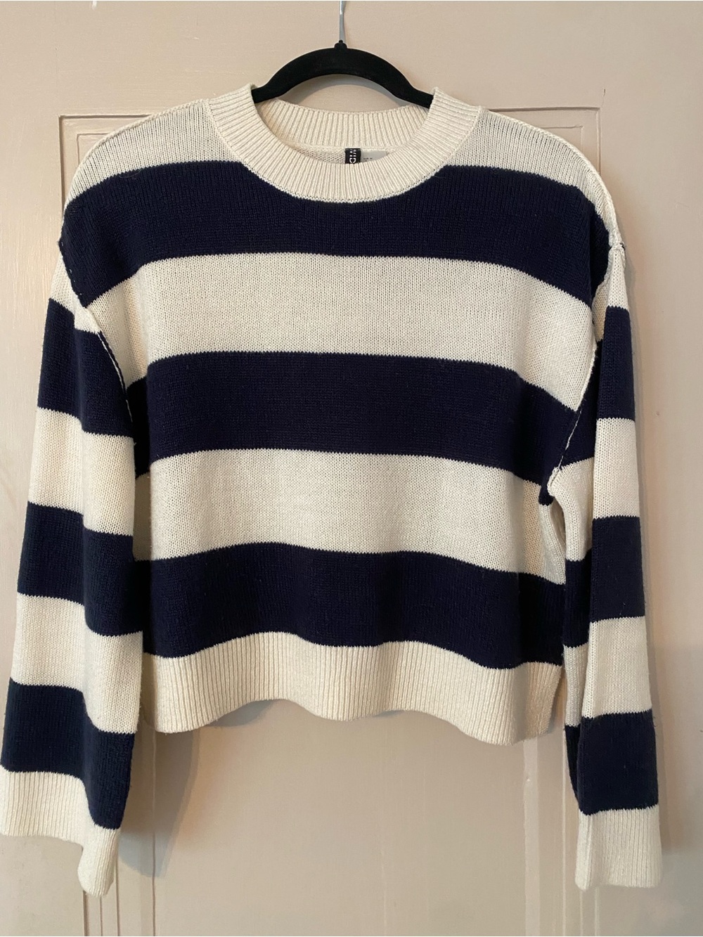 H&M Divided Knit Sweater Size Medium